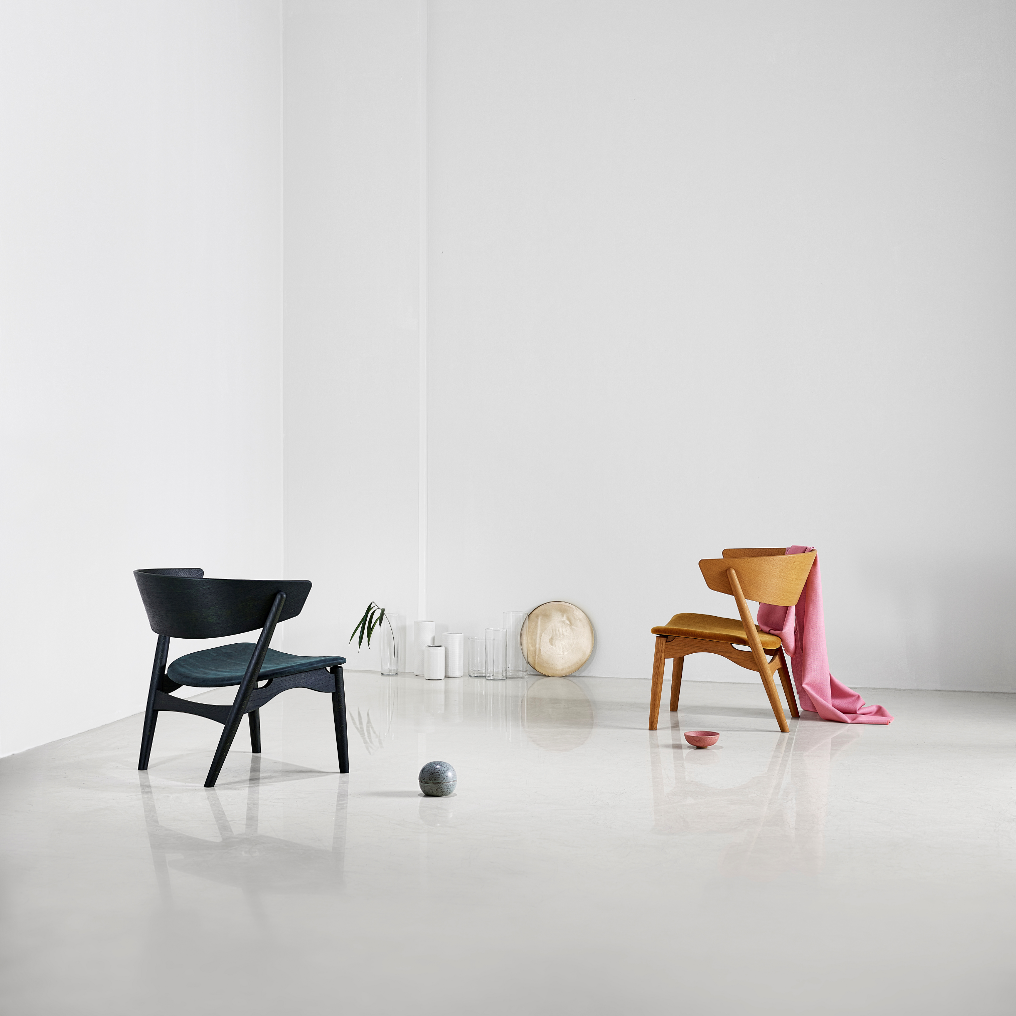 No7 Lounge Chair